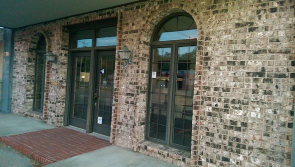 2611 SW 17th St, Topeka, KS 66604